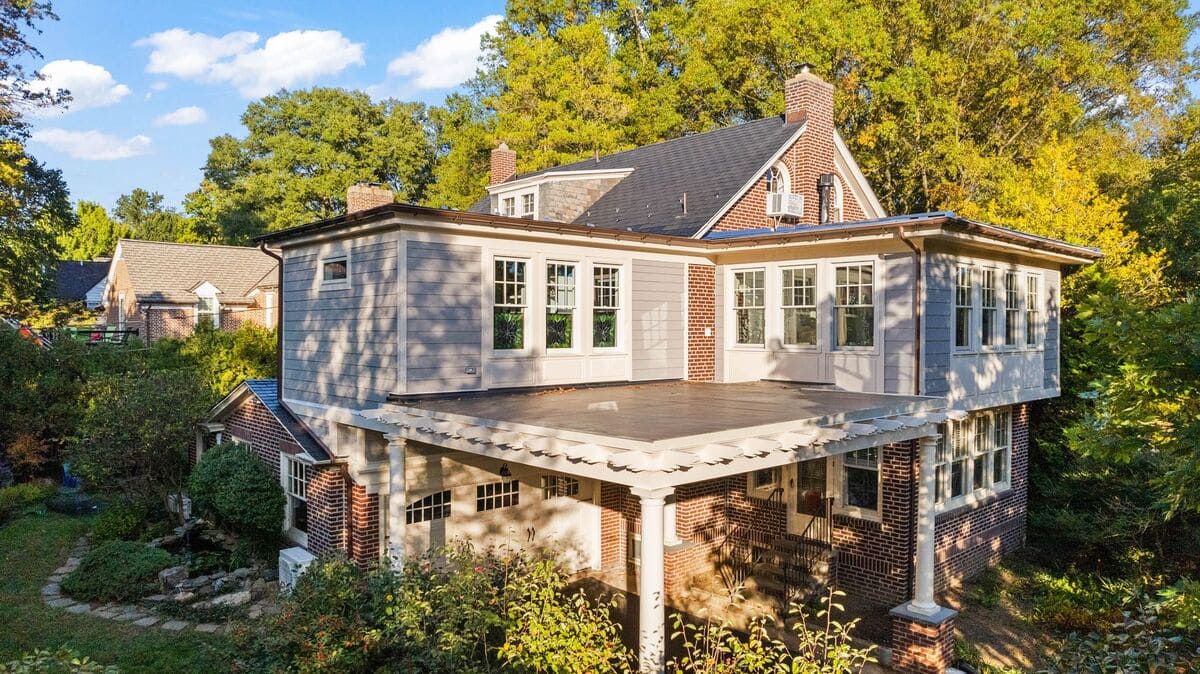 Second-story home addition exterior in Delaware by Bromwell Construction